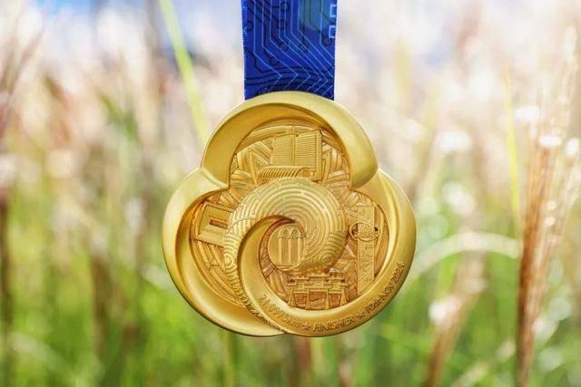 2024北京亦莊半程馬拉松獎牌參賽服圖片公布(2) 2024北京亦莊半程馬拉松獎牌參賽服圖片公布(2)