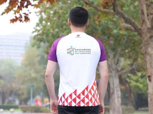 2024北京亦莊半程馬拉松獎牌參賽服圖片公布(8) 2024北京亦莊半程馬拉松獎牌參賽服圖片公布(8)