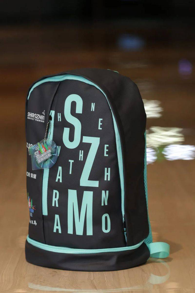 2024深圳馬拉松參賽包實拍圖（3）