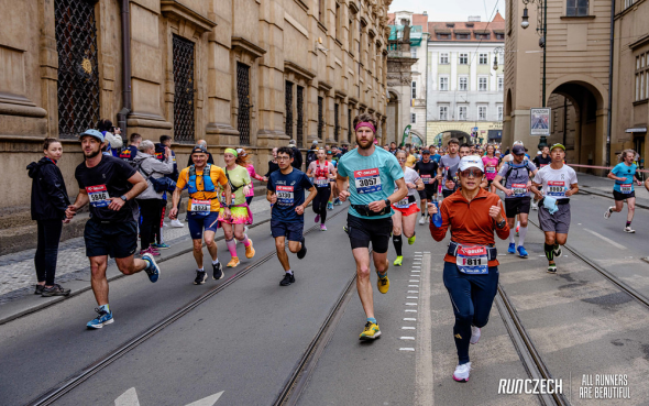 2026年布拉格馬拉松(賽事規(guī)程)(4) 2026年布拉格馬拉松(賽事規(guī)程)(4)